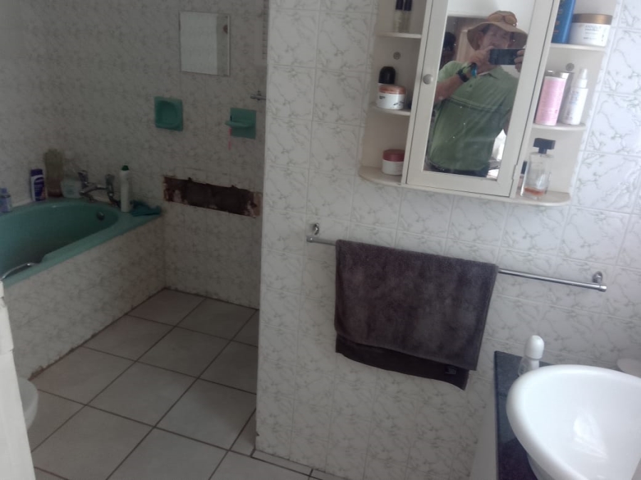 4 Bedroom Property for Sale in Brandvlei Northern Cape